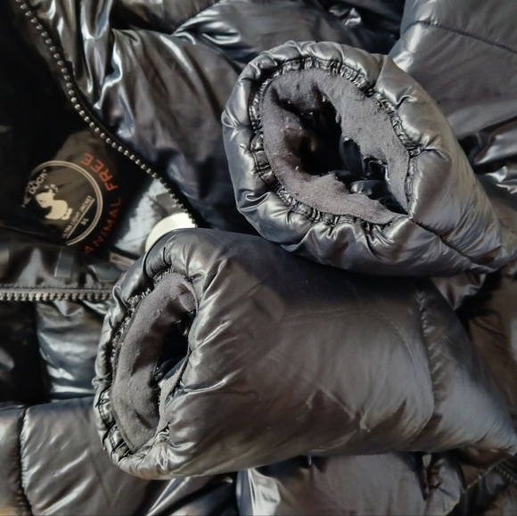 Save The Duck Animal Free Puffer Jacket, Black. Size 3/ L - Picture 10 of 11